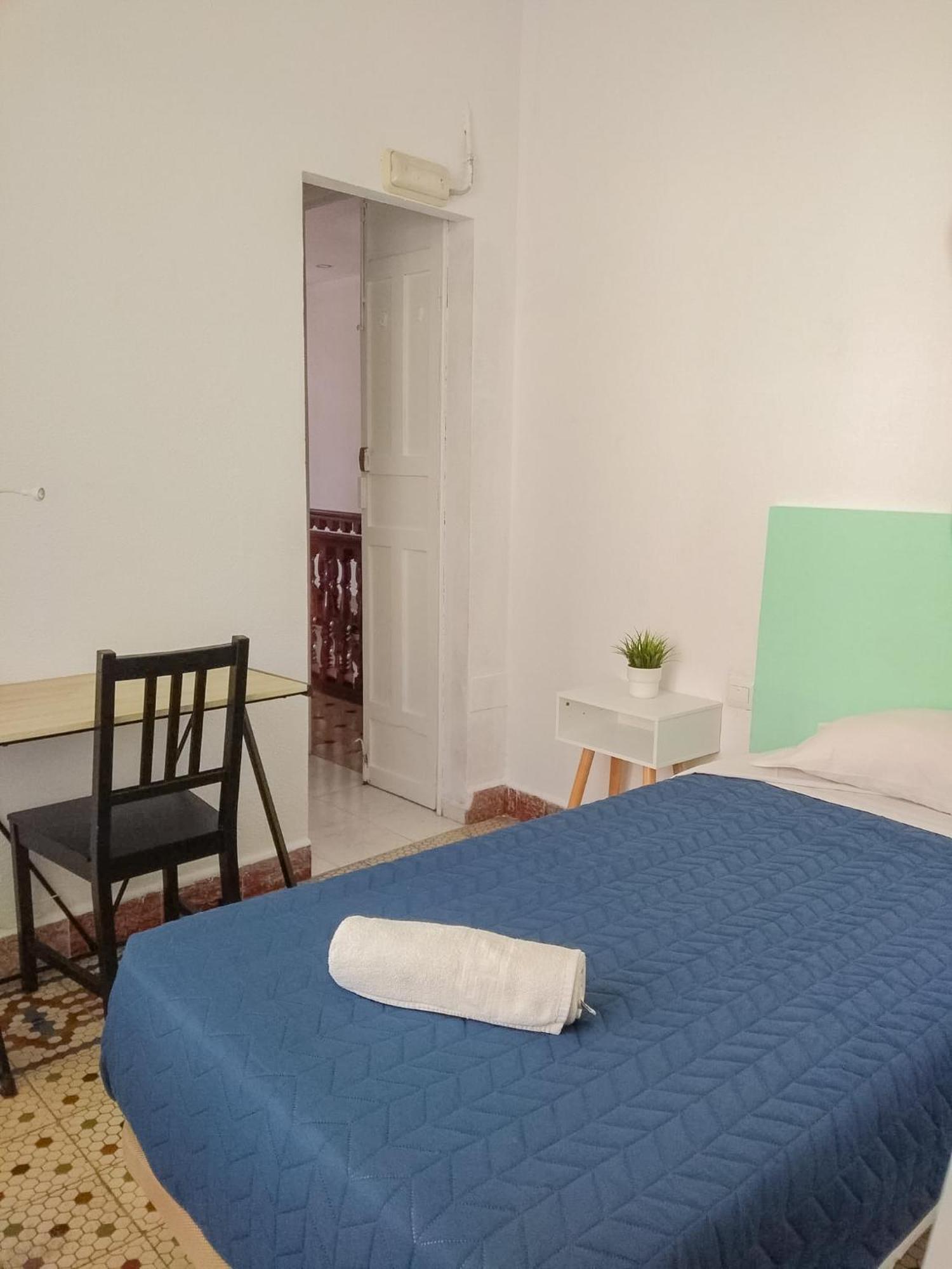Bbtk Bed And Bike Hotell Málaga Exteriör bild